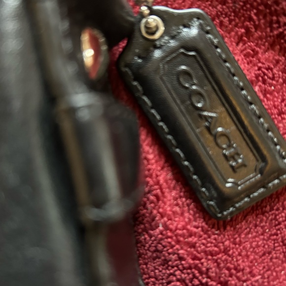 Authentic Coach ZOE handbag. Slightly used. Amazingly clean inside and outside. - Picture 5 of 8